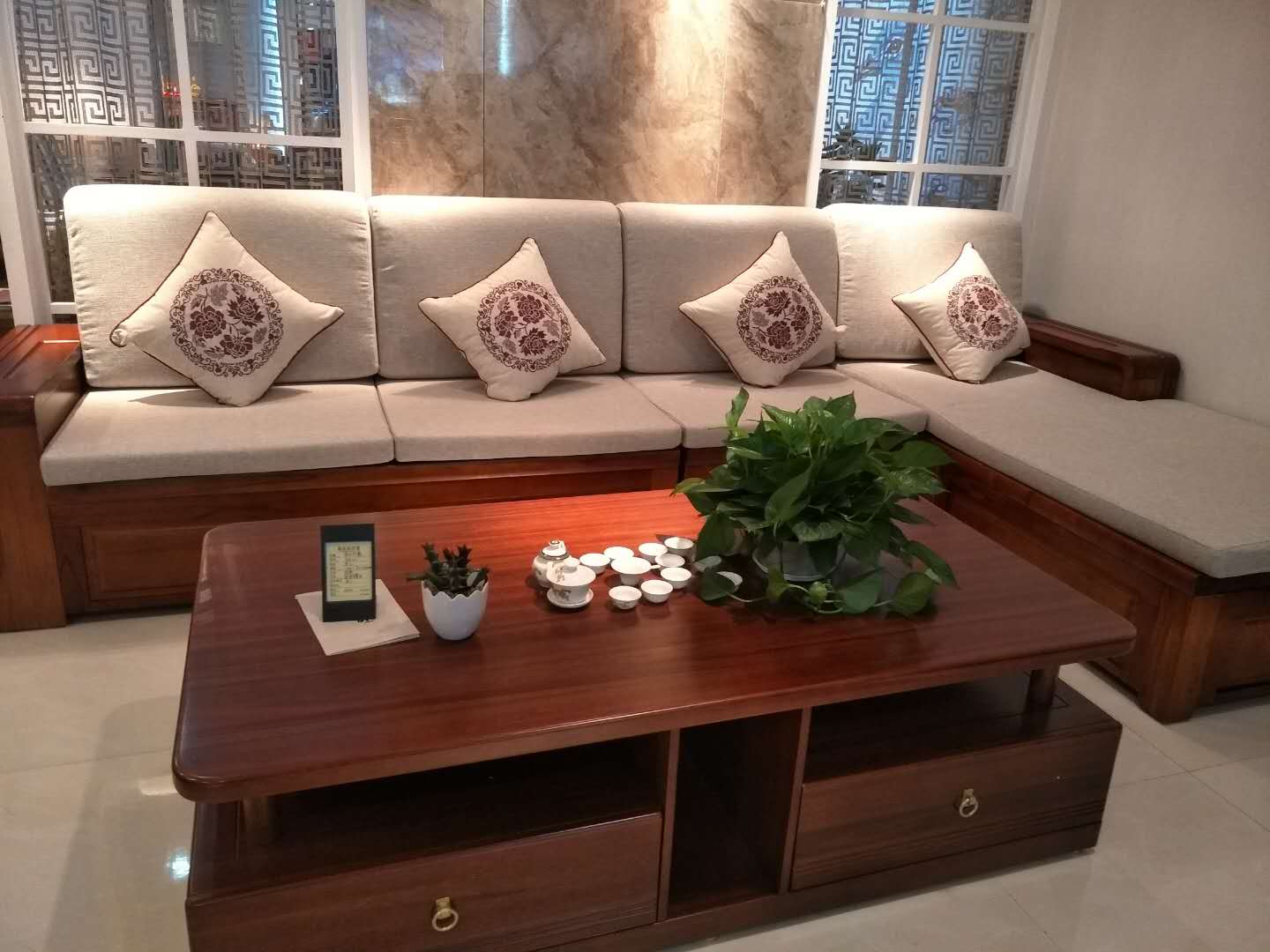 沙发茶几