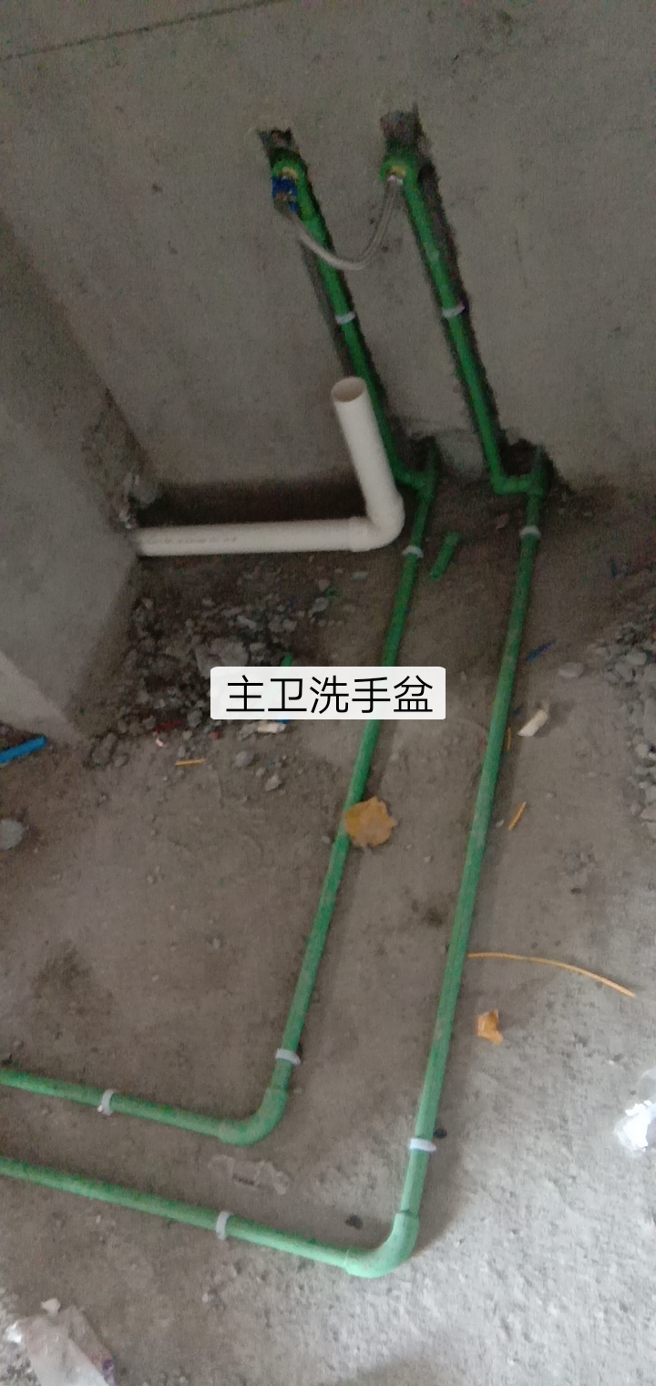 ad5842be9741537a5ffc04bd9d1aec4.jpg